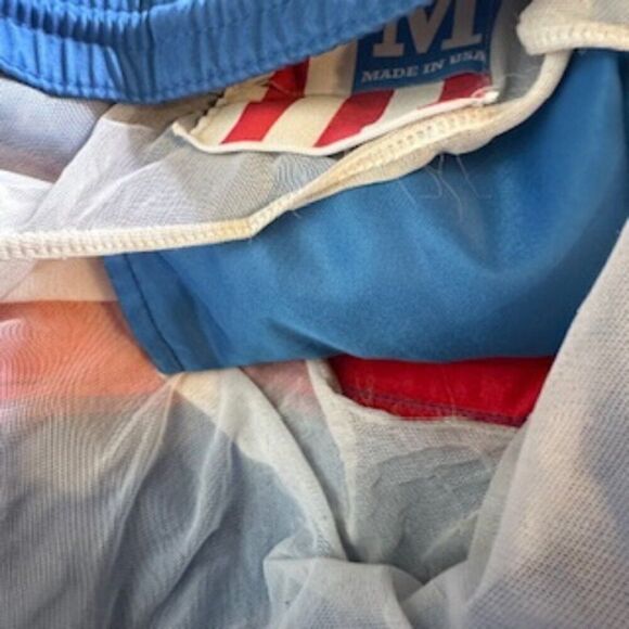 Chubbies Red/Blue Color Block Swim Trunks in Size Medium with Lining - Picture 5 of 7